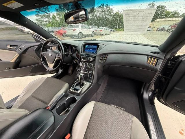 2013 Hyundai Genesis Coupe 2.0T Premium