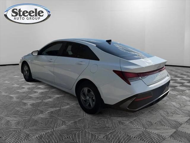2024 Hyundai Elantra SE