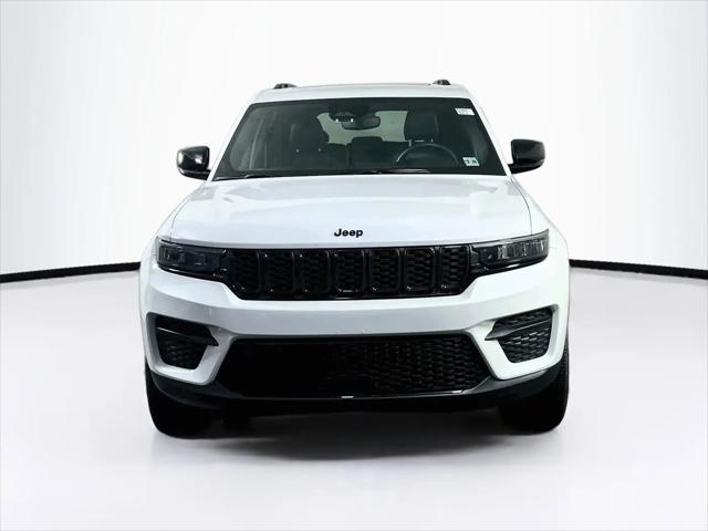 2023 Jeep Grand Cherokee Altitude 4x4