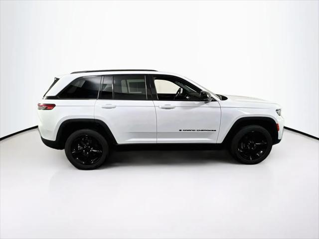 2023 Jeep Grand Cherokee Altitude 4x4