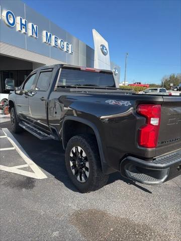 2020 Chevrolet Silverado 2500HD 4WD Crew Cab Standard Bed Custom