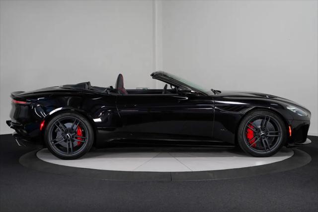 2022 Aston Martin DBS Superleggera Volante