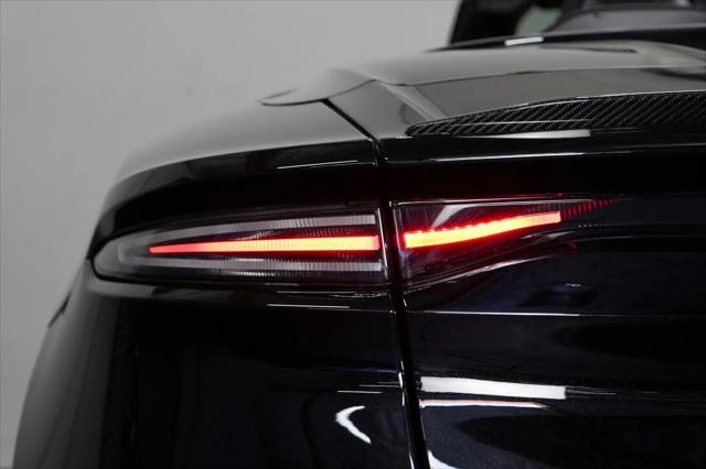 2022 Aston Martin DBS Superleggera Volante