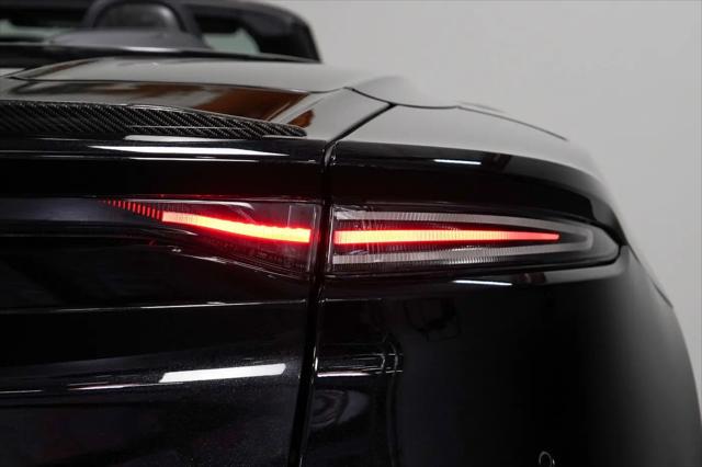 2022 Aston Martin DBS Superleggera Volante