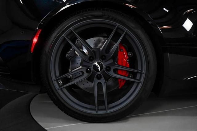 2022 Aston Martin DBS Superleggera Volante
