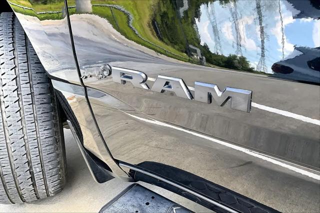 2023 Ram 1500 Lone Star Crew Cab 4x4 5'7" Box