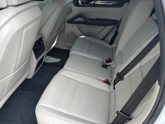 2021 Porsche Cayenne Cayenne
