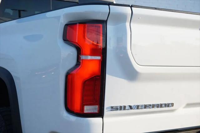 2026 Chevrolet Silverado 2500HD Crew Cab, Standard Bed, XR2, 4WD