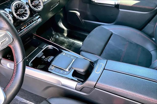 2023 Mercedes-Benz GLB 4MATIC