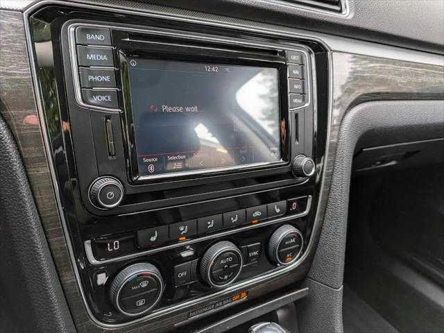2017 Volkswagen Passat 1.8T SE