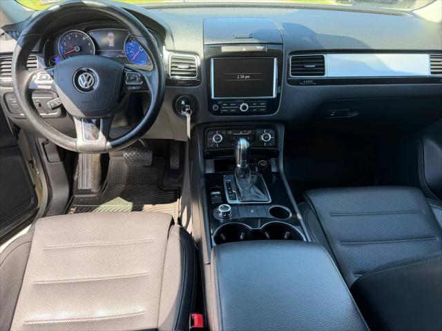 2013 Volkswagen Touareg VR6 Sport