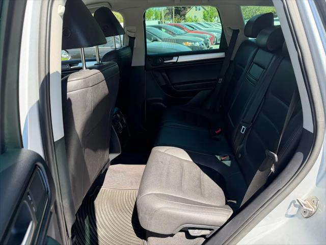 2013 Volkswagen Touareg VR6 Sport