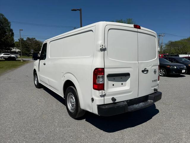 2019 Nissan 1500 S V6