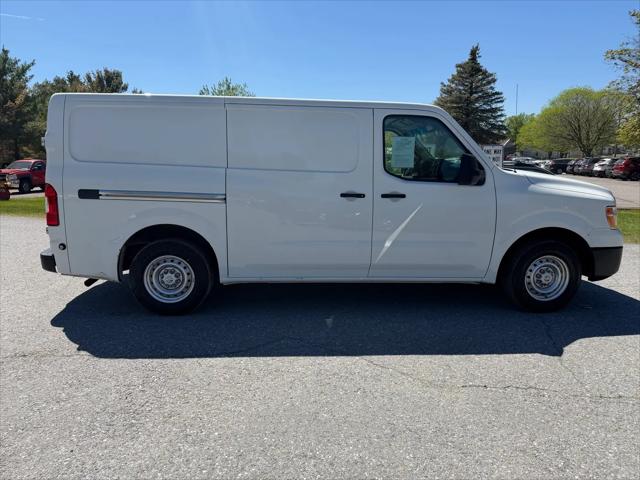 2019 Nissan 1500 S V6
