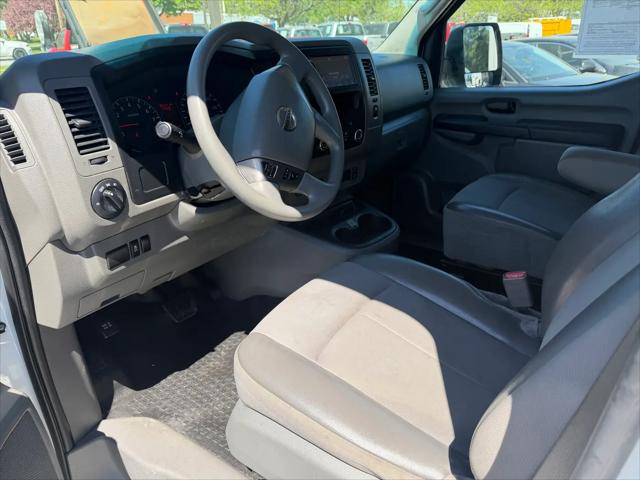 2019 Nissan 1500 S V6