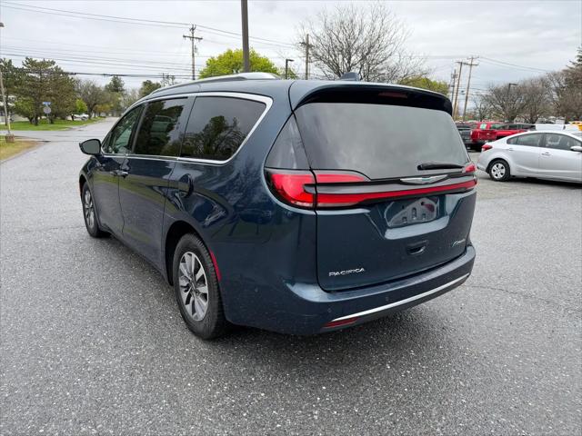 2021 Chrysler Pacifica Hybrid Touring L