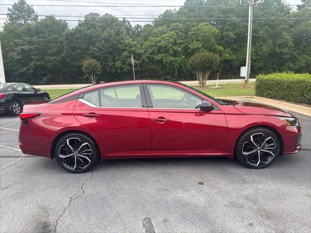 2023 Nissan Altima SR FWD