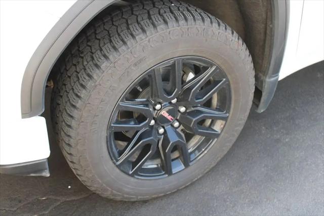 2023 GMC Sierra 1500 4WD Crew Cab Standard Box Elevation