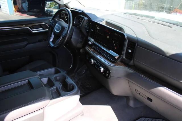 2023 GMC Sierra 1500 4WD Crew Cab Standard Box Elevation