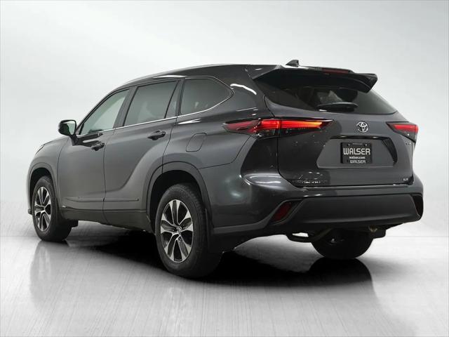 2025 Toyota Highlander Hybrid XLE