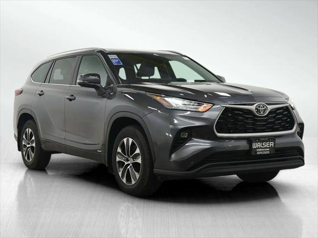 2025 Toyota Highlander Hybrid XLE