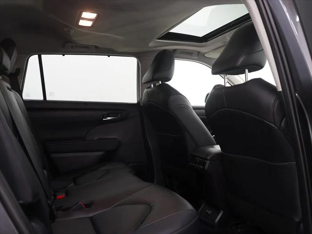 2025 Toyota Highlander Hybrid XLE