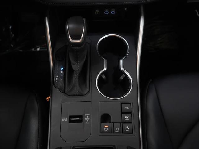 2025 Toyota Highlander Hybrid XLE