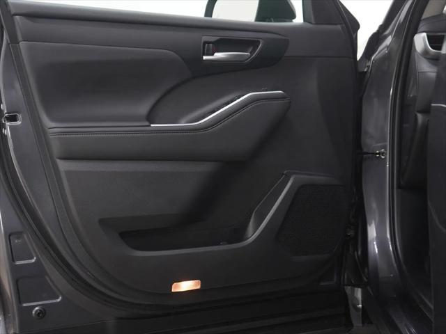 2025 Toyota Highlander Hybrid XLE