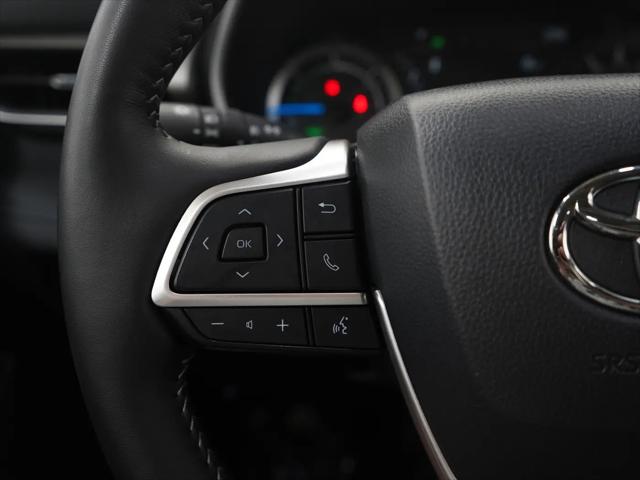 2025 Toyota Highlander Hybrid XLE
