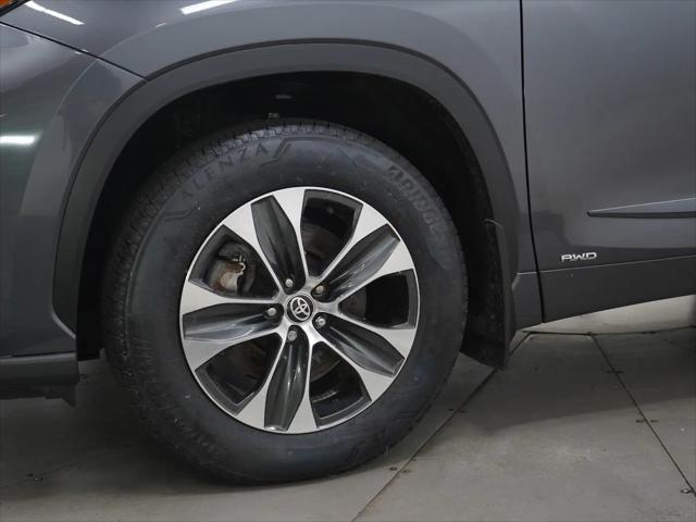 2025 Toyota Highlander Hybrid XLE