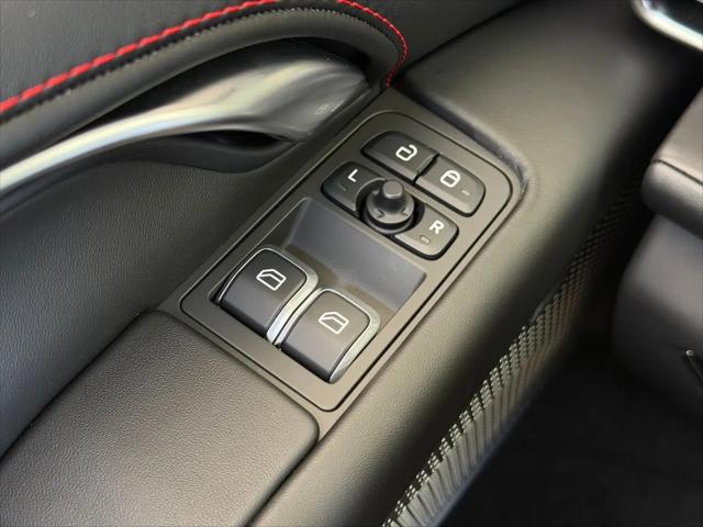 2026 Lotus Emira V6 SE