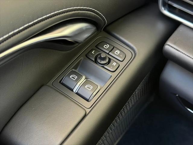 2026 Lotus Emira V6 SE