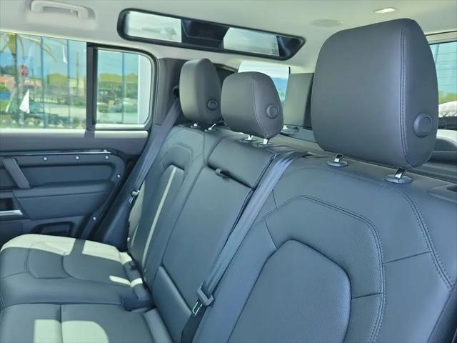 2026 Land Rover Defender P400 X-Dynamic SE