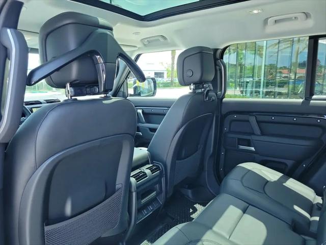2026 Land Rover Defender P400 X-Dynamic SE