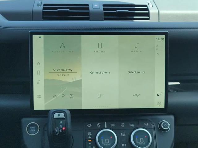 2026 Land Rover Defender P400 X-Dynamic SE