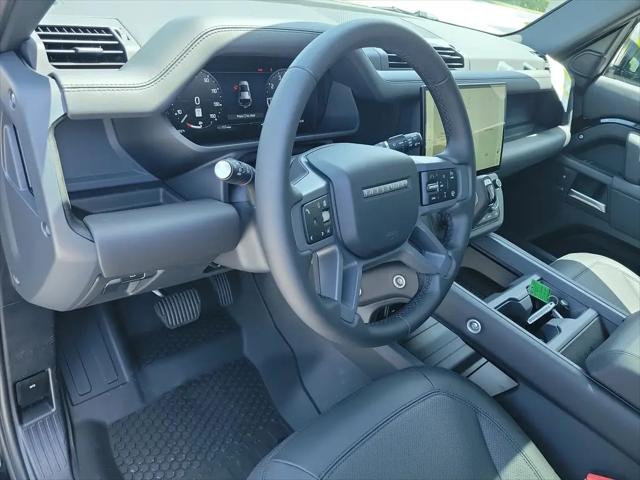 2026 Land Rover Defender P400 X-Dynamic SE