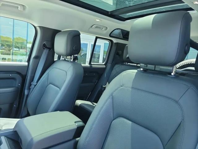 2026 Land Rover Defender P400 X-Dynamic SE