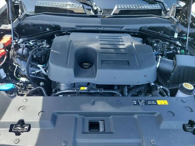 2026 Land Rover Defender P400 X-Dynamic SE