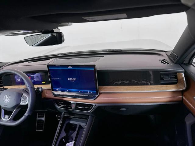 2026 Volkswagen Tiguan SEL R-Line Turbo