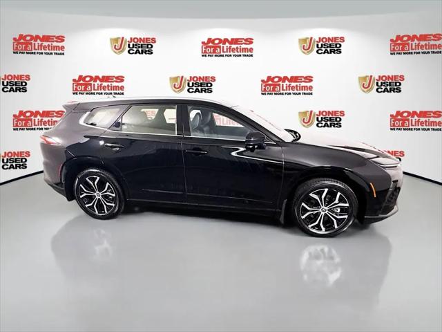 2025 Toyota Crown Signia XLE