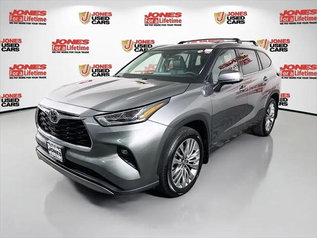 2026 Toyota Highlander Hybrid Platinum