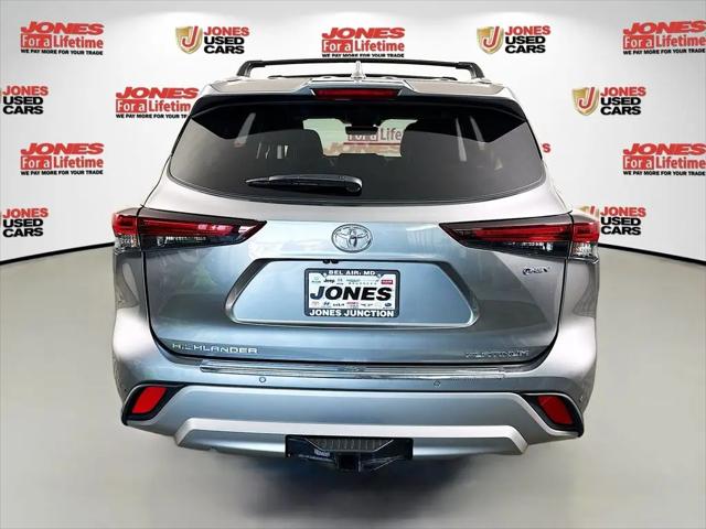 2026 Toyota Highlander Hybrid Platinum
