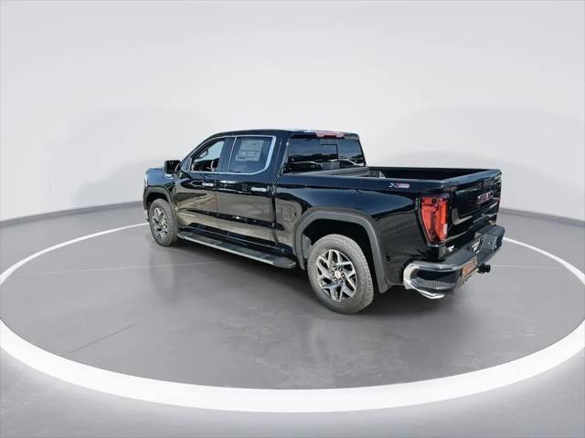 2026 GMC Sierra 1500 Crew Cab, Short Bed, SLT, 4WD