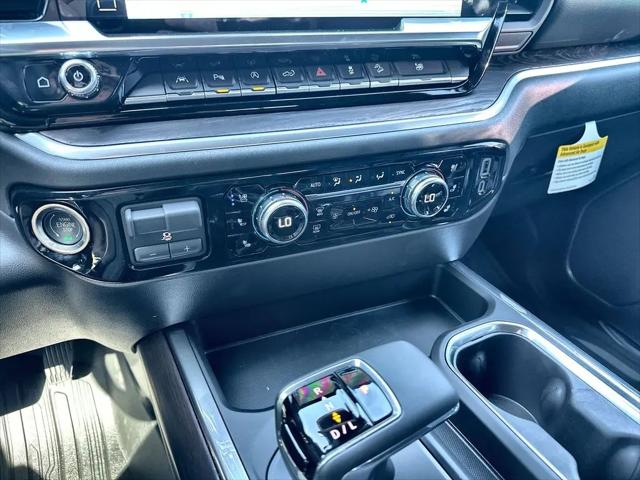 2026 GMC Sierra 1500 Crew Cab, Short Bed, SLT, 4WD