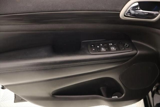 2022 Jeep Grand Cherokee Laredo X 4x4