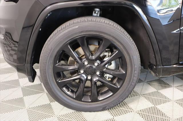 2022 Jeep Grand Cherokee Laredo X 4x4