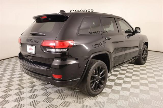 2022 Jeep Grand Cherokee Laredo X 4x4
