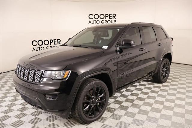 2022 Jeep Grand Cherokee Laredo X 4x4