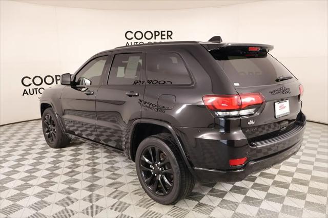 2022 Jeep Grand Cherokee Laredo X 4x4