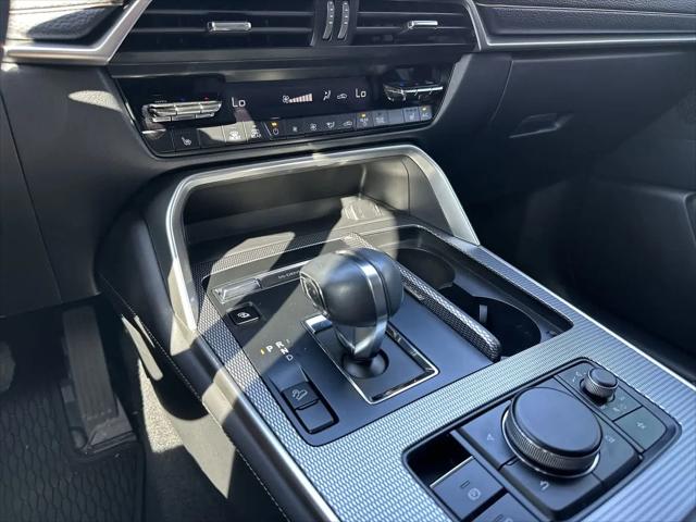 2024 Mazda X-90 Premium
